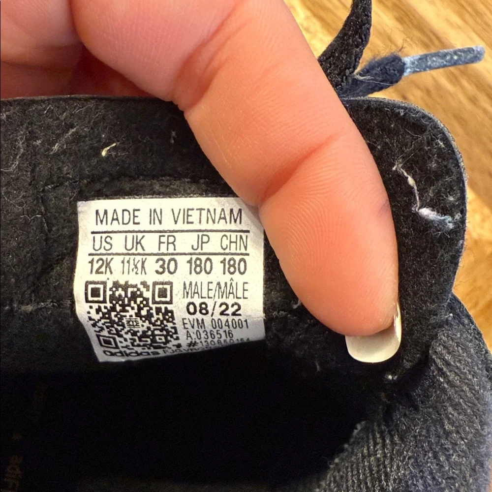 Adidas Samba Black and White Sneakers - Picture 8 of 8